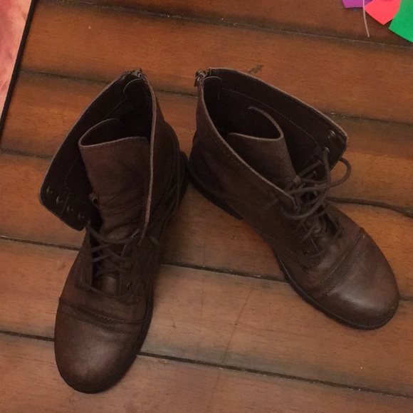 Steve Madden Shoes - Steve Madden combat boots